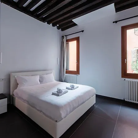 New - Rialto Appartement